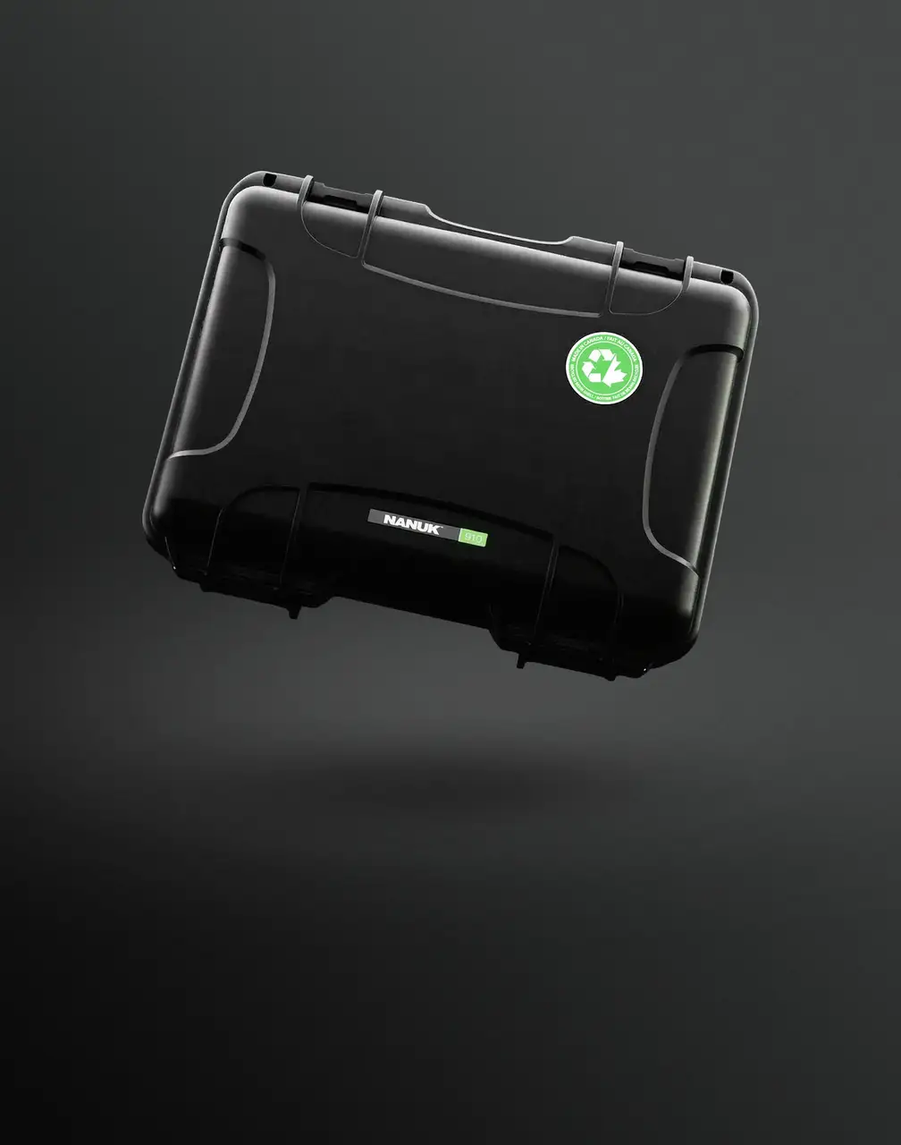 A black JunZhiJia 910 recycled resin case with a prominent green recycling sticker floats against a dark grey background, showcasing eco-friendly JunZhiJia cases.