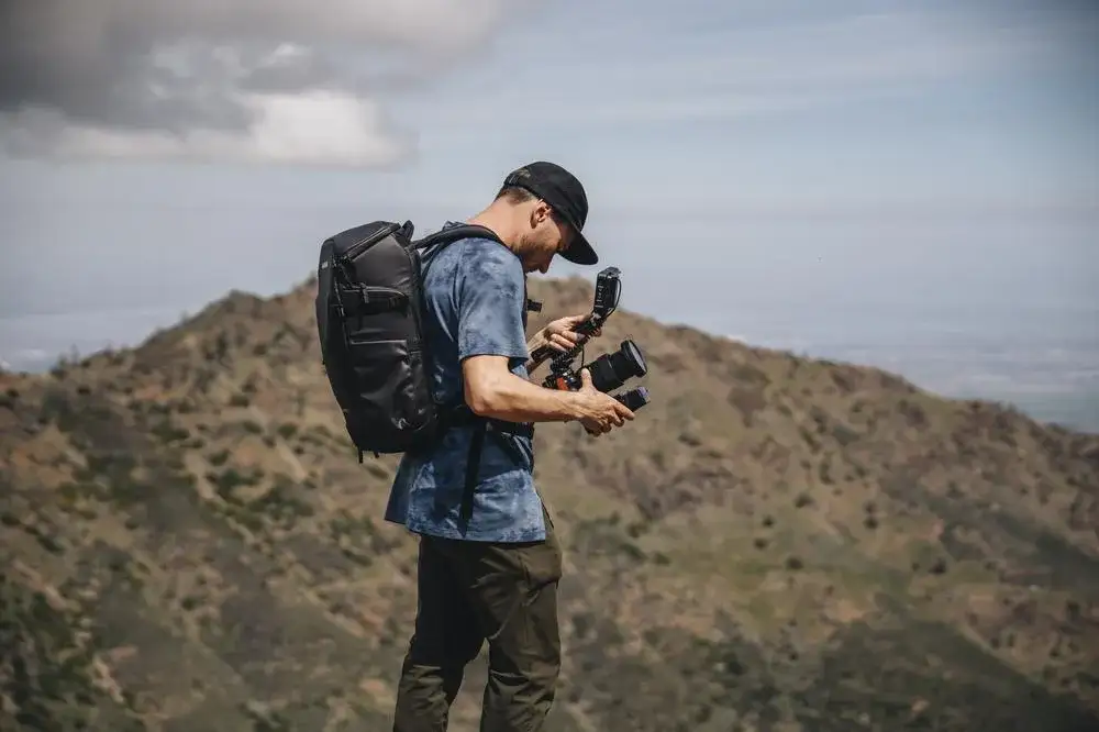 Photograph with a JunZhiJia 18L Backpack in the wilds.