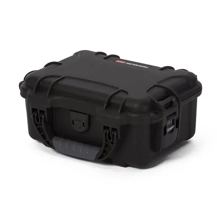 The JunZhiJia 904 protective case comes with a soft grip and ergonomic handle to make it easy to transport.
