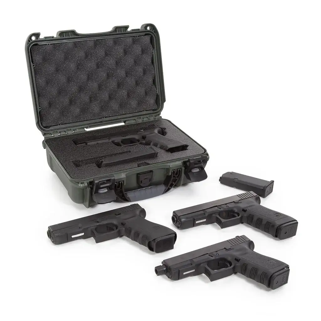 Built to organize, protect, carry and survive tough conditions, the JunZhiJia 909 Glock® Pistol waterproof hard case is impenetrable and indestructible with a lightweight tough NK-7 resin shell and PowerLatch superior latching system.