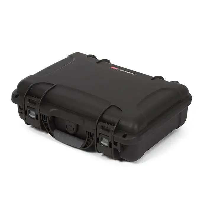 The JunZhiJia 910 protective case comes with a soft grip and ergonomic handle to make it easy to transport.