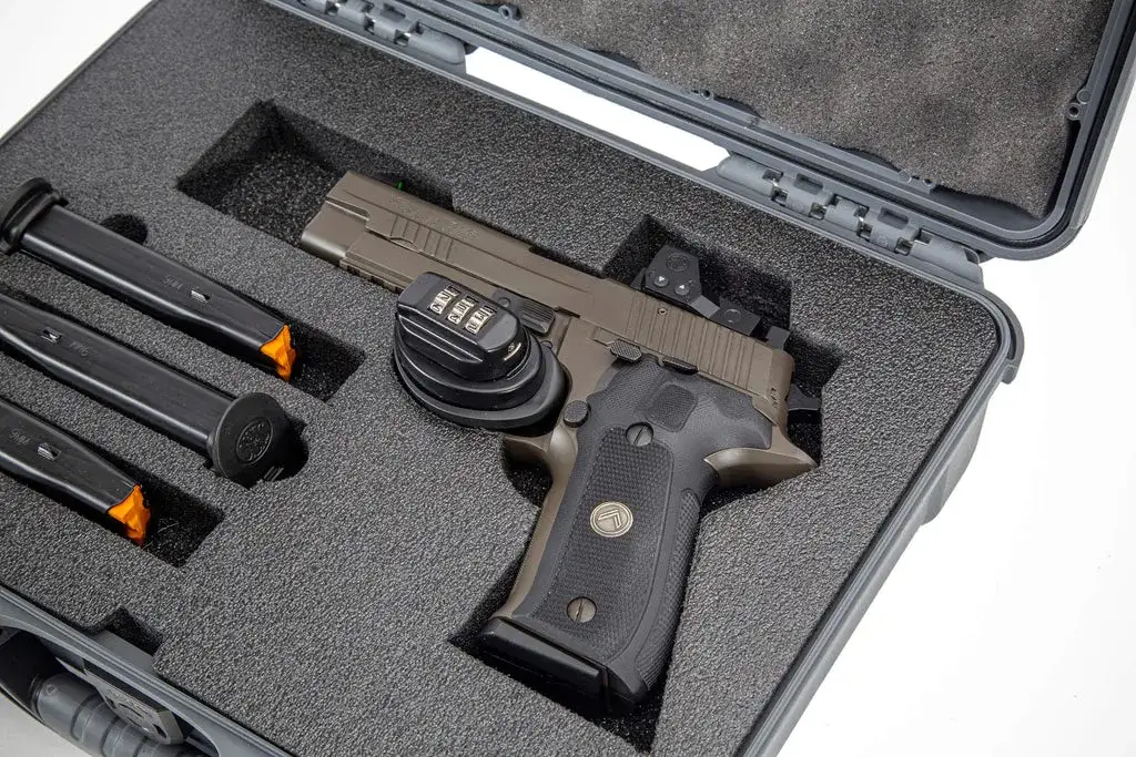 JunZhiJia 910 Pistol Optic Ready Case