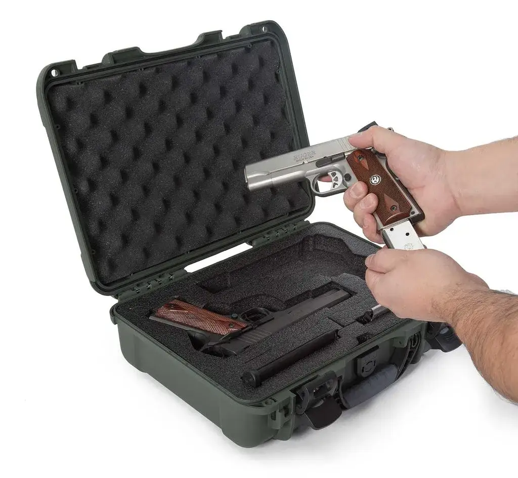 This transport case is also equipped with an automatic pressure release valve and an integrated bezel system to accommodate custom panels without needing to drill holes so the case stays watertight.