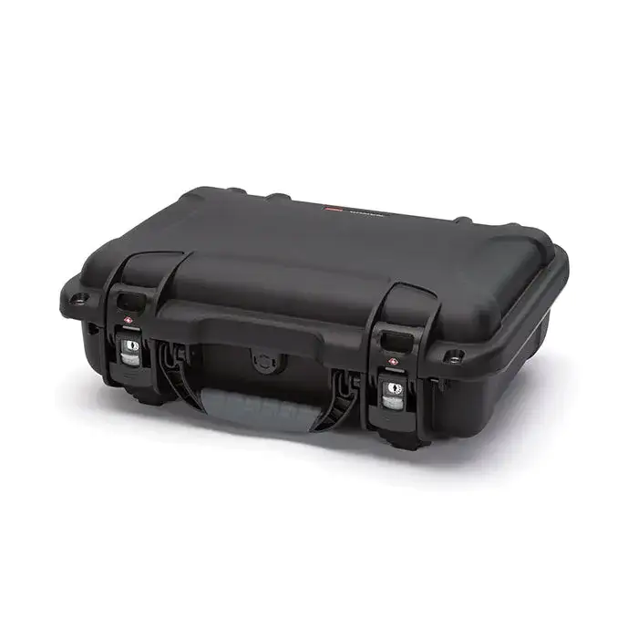 The JunZhiJia 923 protective case comes with a soft grip and ergonomic handle to make it easy to transport.