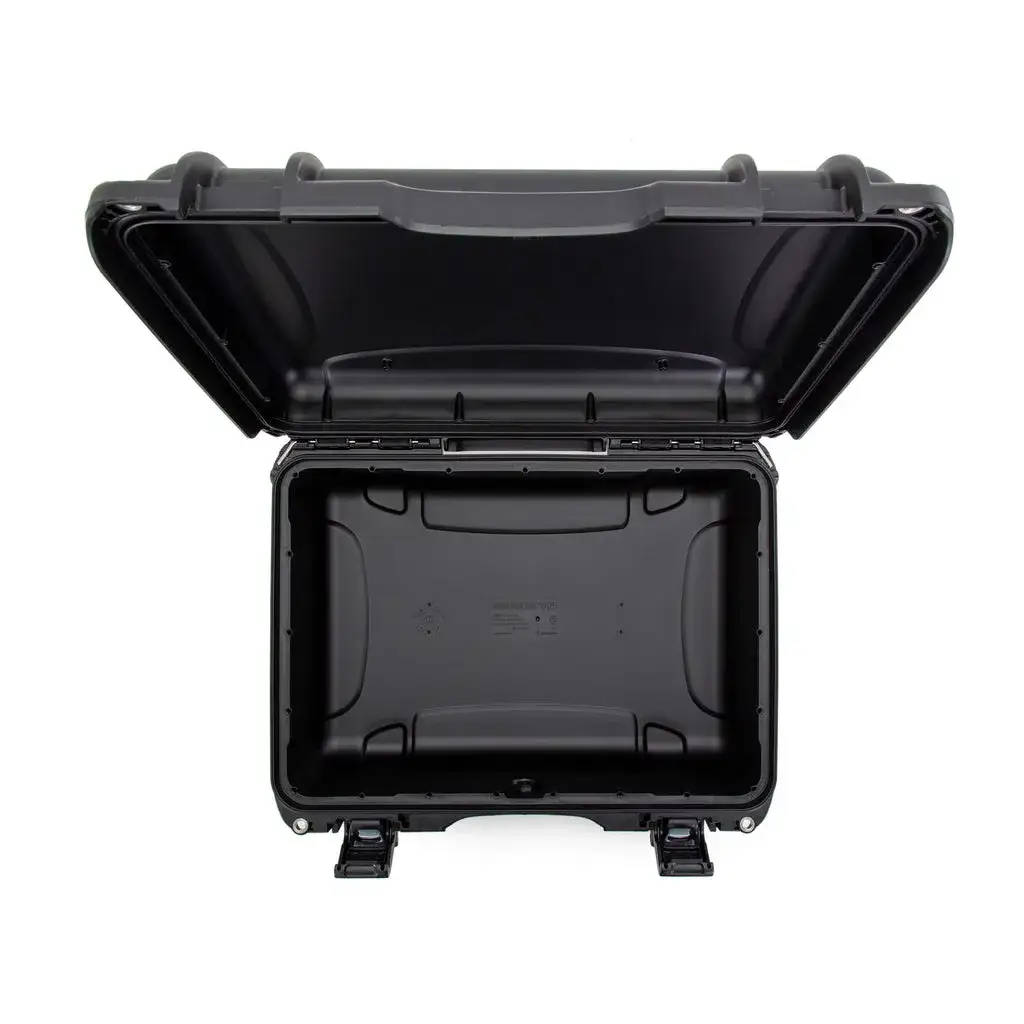 The JunZhiJia 925 protective case comes with a soft grip and ergonomic handle to make it easy to transport.