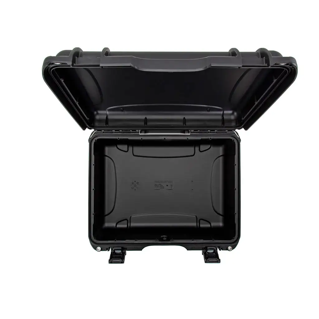 The JunZhiJia 930 protective case comes with a soft grip and ergonomic handle to make it easy to transport.