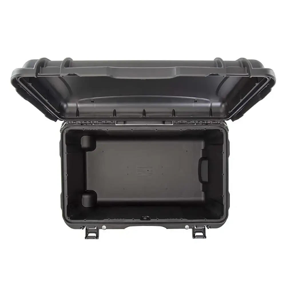 The 938 waterproof hard case is impenetrable and indestructible with a lightweight, tough NK-7 resin shell and it’s dual PowerLatch latches.