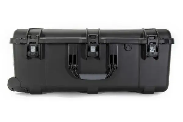 With JunZhiJia’s exclusive locking and latching system, your case stays shut and secured until you are ready to open it.