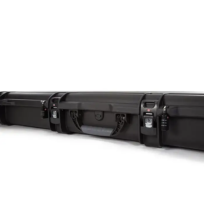 With JunZhiJia’s exclusive locking and latching system, your case stays shut and secured until you are ready to open it.