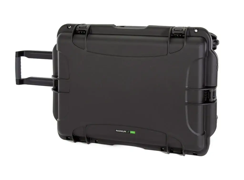 Front of NANUK-R 955 with pull-handle extended on a white background